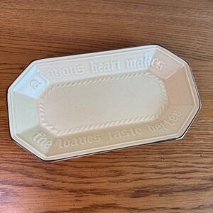 Pfaltzgraff Heirloom Bread Tray 528 A Joyous Heart Makes the Loaves Taste Better